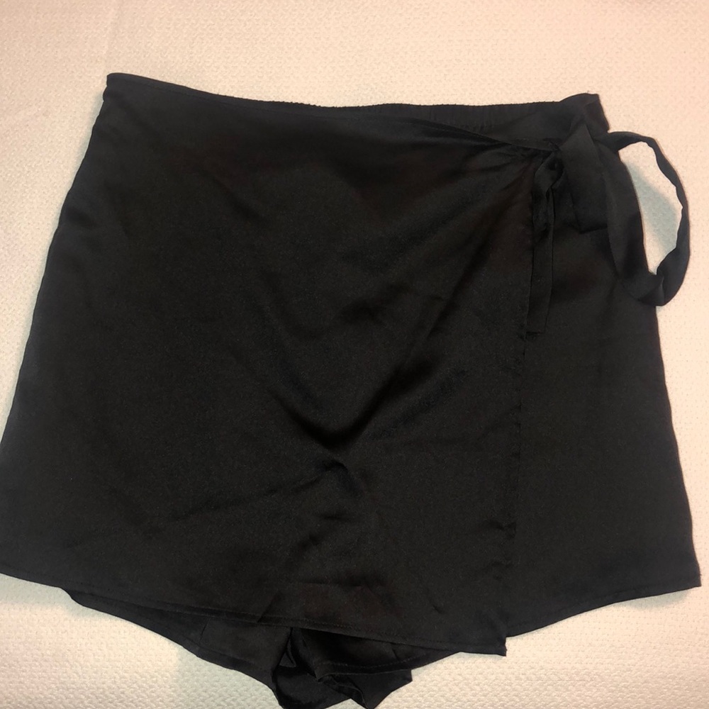 Black skirt